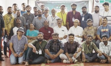 അനക്ക് എന്തിന്റെ കേടാ...! ചിത്രീകരണം കോഴിക്കോട്  തുടങ്ങി