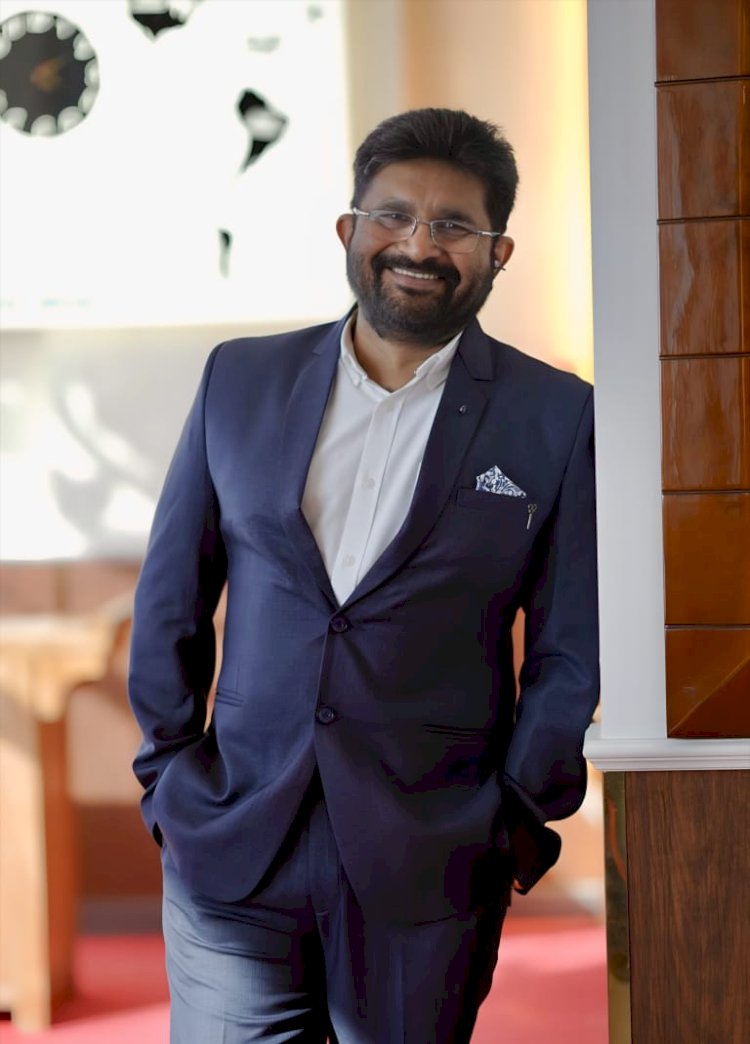 അമ്മമാർക്ക് സാന്ത്വനമായി  ബിസിനസ് സാമ്രാജ്യത്തിന്റെ സ്ഥാപകൻ