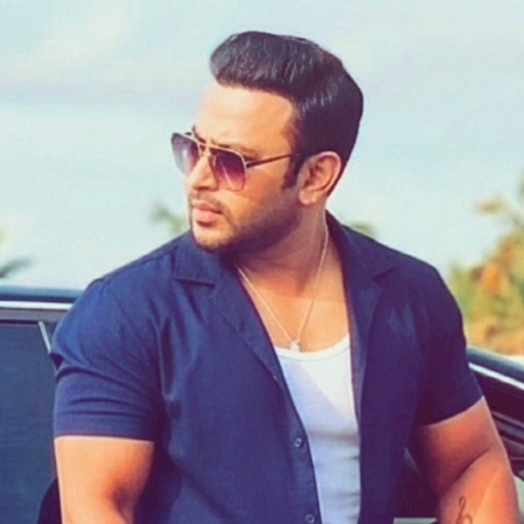 ദിലീപിന് പിന്തുണയുമായി സംവിധായകനും നടനുമായ അക്ഷയ് അജിത്ത്