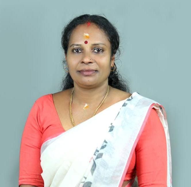 മൂവാറ്റുപുഴ യുഡിഎഫ് സ്ഥാനാർഥി രമ രാമകൃഷ്ണൻ വിജയിച്ചിരിക്കുന്നു