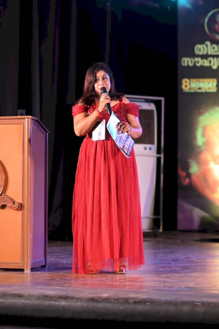 ടി.ജി. രവിക്കും ഭീമൻ രഘുവിനും സുവർണ്ണ മുദ്ര പുരസ്‌കാരം