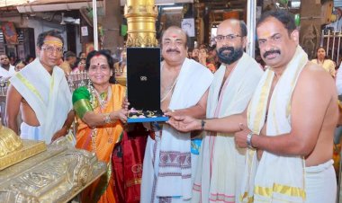 ഗുരുവായൂരപ്പന്  സ്വർണ്ണമാലകൾ