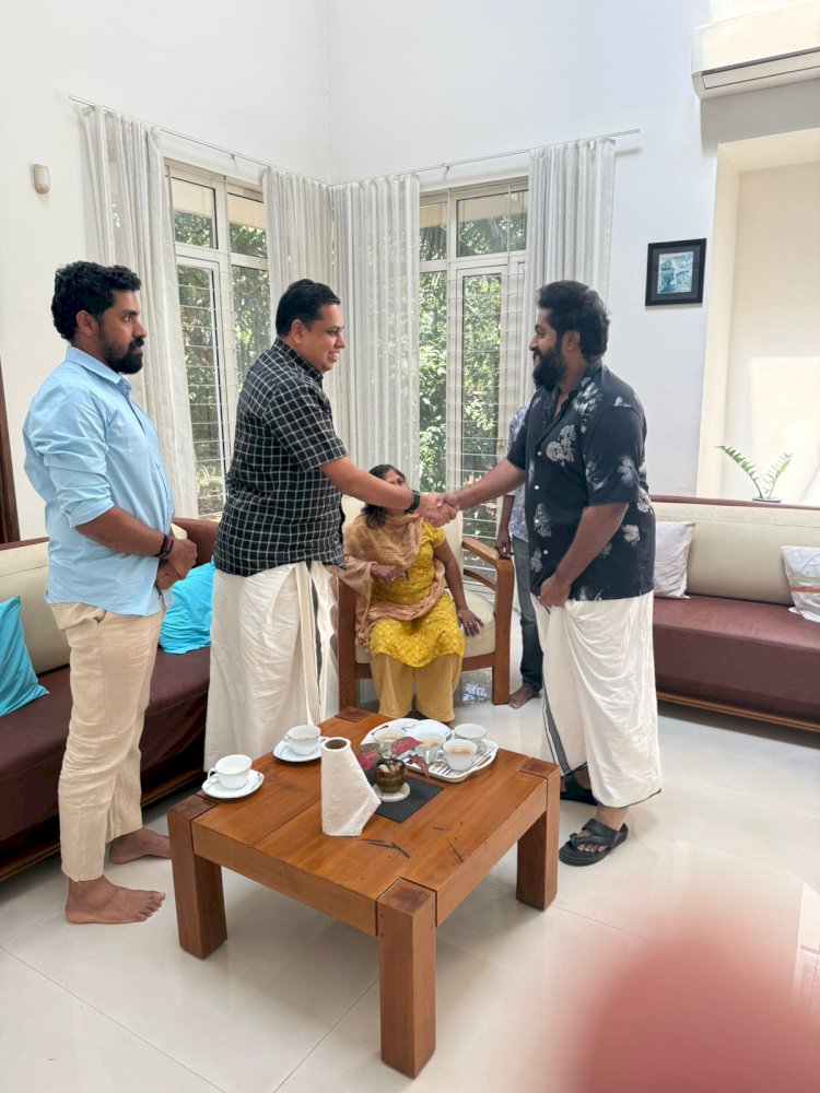 സ്പീക്കർ എ.എൻ. ഷംസീർ ശ്രീനിവാസന്റെ കുടുംബാംഗങ്ങളെ സന്ദർശിച്ചു