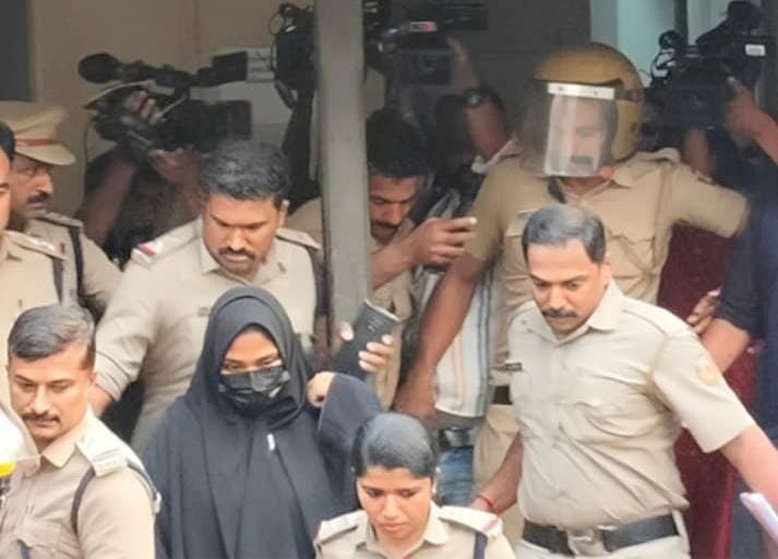 യുവാവിന്റെ ആത്മഹത്യ ഷിംജിത മുസ്തഫയുടെ ജാമ്യാപേക്ഷ കോടതി തള്ളി