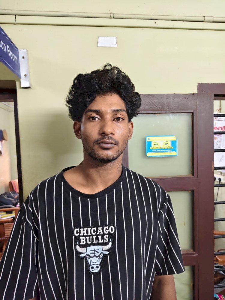 ​വരാപ്പുഴയിൽ ബൈക്ക് മോഷ്ടിച്ച മൂന്നംഗ സംഘം പിടിയിൽ