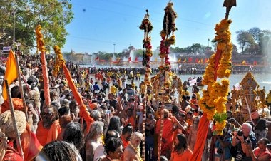 ഭാരതപ്പുഴയിൽ ഭക്തിസാന്ദ്രമായ കുംഭമേള നാളെ സമാപനം