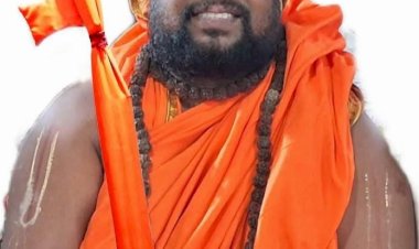 ​തൊഴിലെടുക്കുന്ന സ്ത്രീകളെ വേശ്യയെന്ന് വിളിക്കുന്നവർ ഭാരതം വിട്ടുപോവുക ദണ്ഡിസ്വാമി സാധു കൃഷ്ണാനന്ദ സരസ്വതി