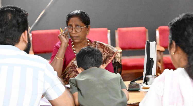 വനിതാ കമ്മീഷൻ അദാലത്ത് 34 പരാതികൾ തീർപ്പാക്കി പി. സതീദേവിയുടെ നേതൃത്വത്തിൽ സിറ്റിങ് നടന്നു