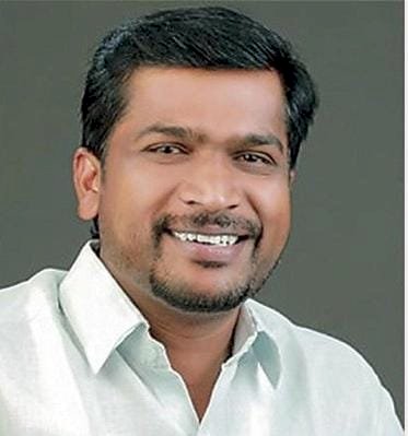 മൂന്നാറിലെ കയ്യേറ്റം ഒഴിപ്പിക്കൽ റവന്യൂ ഉദ്യോഗസ്ഥരെ ഭീഷണിപ്പെടുത്തി ദേവികുളം എംഎൽഎ എ. രാജ