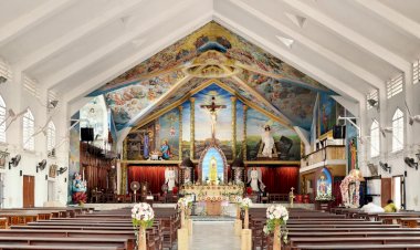 ​സെന്റ് മേരീസ് ബസലിക്കയിൽ കുർബാനയ്ക്ക് ഹൈക്കോടതി വിലക്ക് മധ്യസ്ഥനായി റിട്ട. ജസ്റ്റിസ് ടി.ആർ. രാമചന്ദ്രൻ നായരെ നിയമിച്ചു