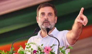 കേരളത്തിലും കോൺഗ്രസ് ഗാരന്റി ക്ഷേമ പെൻഷൻ 3000 രൂപയാക്കും സ്ത്രീകൾക്ക് സൗജന്യ യാത്ര