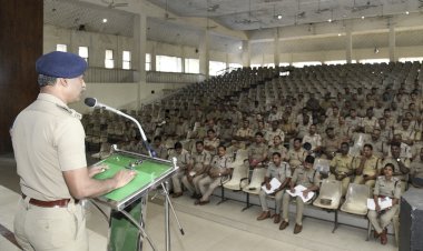 നിയമസഭാ തിരഞ്ഞെടുപ്പ് പെരുമ്പാവൂരില്‍ പോലീസ് ബ്രീഫിംഗ് നടത്തി ജില്ലാ പോലീസ് മേധാവി ഉദ്ഘാടനം ചെയ്തു