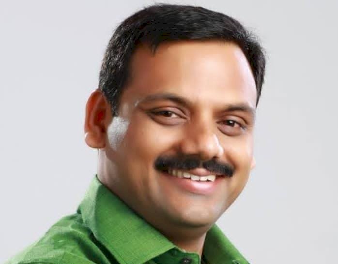 സസ്‌പെൻഷൻ പിൻവലിച്ചു ഹൈബി ഈഡനും ഡീൻ കുര്യാക്കോസും അടക്കം 8 എംപിമാർ ലോക്‌സഭയിൽ തിരിച്ചെത്തി