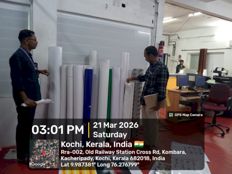 ​തിരഞ്ഞെടുപ്പ് ഹരിതചട്ടം ലംഘനം കൊച്ചിയിൽ നിരോധിത ഫ്ലക്സുകൾ പിടിച്ചെടുത്തു 25,000 രൂപ പിഴ