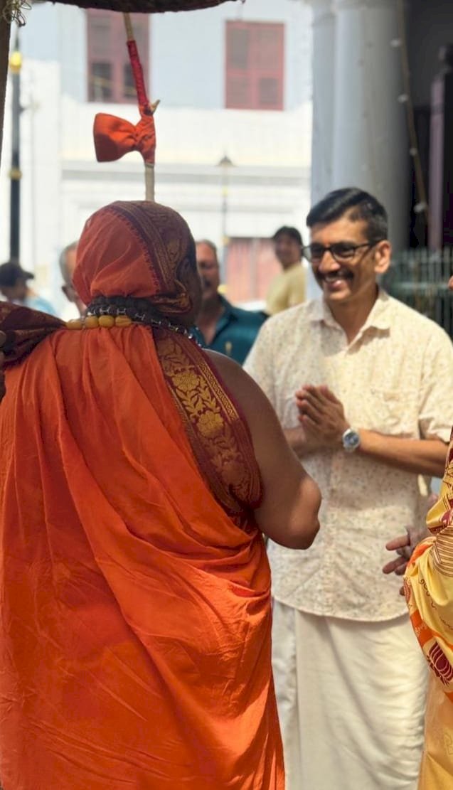 ​ഹൈന്ദവ അവകാശ സംരക്ഷണയാത്ര സമാപിച്ചു ​സാധു കൃഷ്ണാനന്ദ സരസ്വതി മഹാരാജിന് ആദിത്യവർമ്മ തമ്പുരാന്റെ സ്വീകരണം