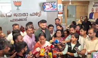 എന്നെ കുടുക്കാൻ ശ്രമം, വോട്ടർമാരെ അപമാനിക്കുന്നു പണം നൽകൽ വിവാദത്തിൽ ആഞ്ഞടിച്ച് ശോഭാ സുരേന്ദ്രൻ