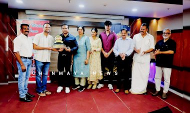 അശ്വ പത്താം വാർഷികം കായിക പ്രതിഭകൾക്ക് ആദരം ഡെപ്യൂട്ടി കമ്മീഷണർ റോയ് വർഗീസിന് ലോക കസ്റ്റംസ് അവാർഡ് തിളക്കം