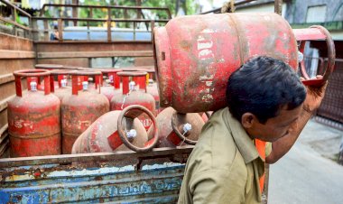 ​ഗ്യാസ് സിലിണ്ടർ ബുക്കിങ് ഇനി പഴയതുപോലെയല്ല മേയ് 1 മുതൽ പുതിയ നിബന്ധനകൾ പ്രാബല്യത്തിൽ