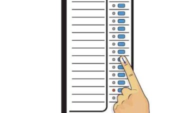 ​ബംഗാളിൽ രണ്ടാംഘട്ട വോട്ടെടുപ്പ് 142 മണ്ഡലങ്ങൾ വിധി എഴുതുന്നു; റെക്കോർഡ് സുരക്ഷ, സിങ്കം വിവാദത്തിൽ പോര് മുറുകുന്നു