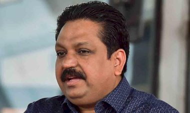 വിരമിച്ചിട്ടും കാറിൽ ത്രീ സ്റ്റാർ മുൻ ഡിജിപി ടോമിൻ തച്ചങ്കരിക്ക് മോട്ടോർ വാഹന വകുപ്പിന്റെ പിഴ