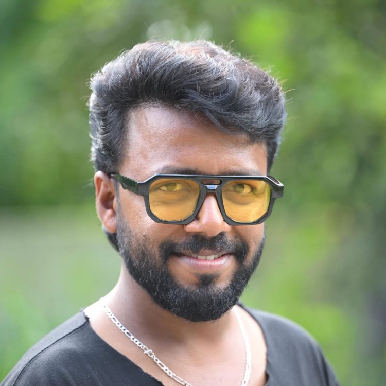 ​വിഷ്ണു ഉണ്ണികൃഷ്ണൻ നായകനാകുന്ന എന്നും ഫസ്റ്റ് ലുക്ക് പോസ്റ്റർ പുറത്തിറക്കി നൂറിലധികം താരങ്ങൾ