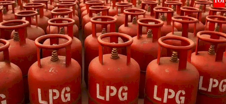 ​ഹോട്ടലുകളിൽ മിന്നൽ പരിശോധന വൈത്തിരിയിൽ അഞ്ച് ഗ്യാസ് സിലിണ്ടറുകൾ പിടിച്ചെടുത്തു