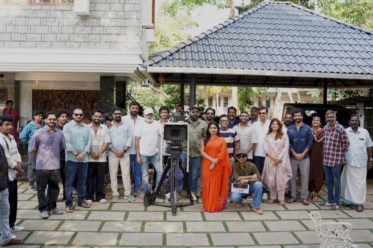 അങ്കമാലിയിൽ തുടക്കം; അർജുൻ അശോകനും റോഷൻ മാത്യുവും ഒന്നിക്കുന്ന മിസ്റ്ററി ത്രില്ലർ വരുന്നു