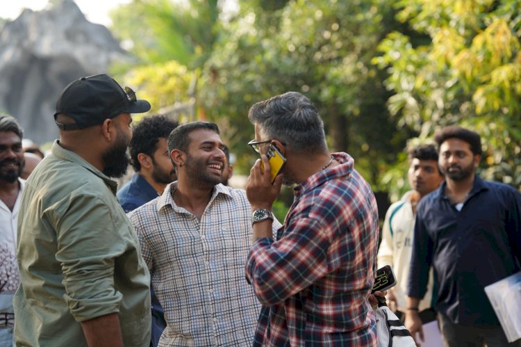 അങ്കമാലിയിൽ തുടക്കം; അർജുൻ അശോകനും റോഷൻ മാത്യുവും ഒന്നിക്കുന്ന മിസ്റ്ററി ത്രില്ലർ വരുന്നു