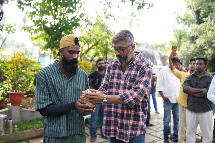 അങ്കമാലിയിൽ തുടക്കം; അർജുൻ അശോകനും റോഷൻ മാത്യുവും ഒന്നിക്കുന്ന മിസ്റ്ററി ത്രില്ലർ വരുന്നു