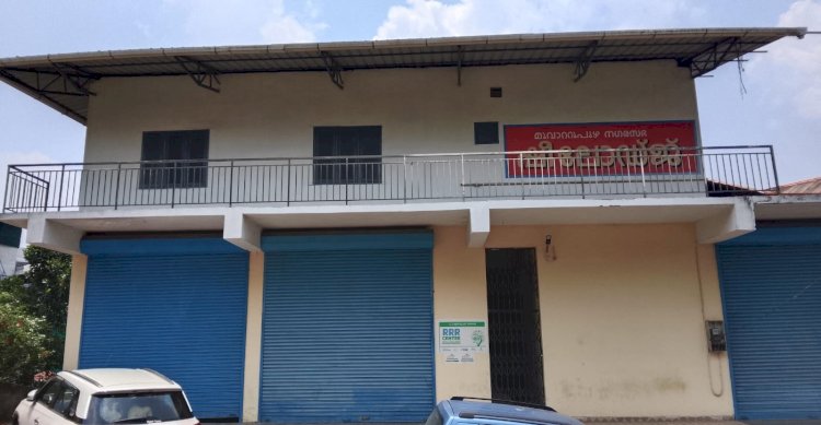 ​ലക്ഷങ്ങൾ വെള്ളത്തിലായി മൂവാറ്റുപുഴ ഷീ ലോഡ്ജ് പദ്ധതിയിൽ വൻ അഴിമതി അന്വേഷണം ആവശ്യപ്പെട്ട് ഓംബുഡ്സ്മാന് പരാതി