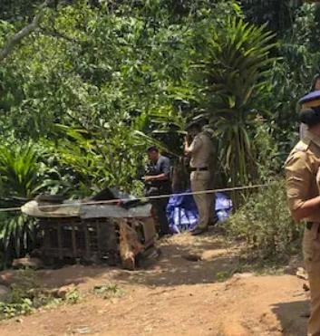 ​നെടുങ്കണ്ടത്ത് നാടിനെ നടുക്കിയ ക്രൂരത അമ്മയെയും മകനെയും കൊന്നു കുഴിച്ചുമൂടി ഇളയ മകൻ ഒളിവിൽ