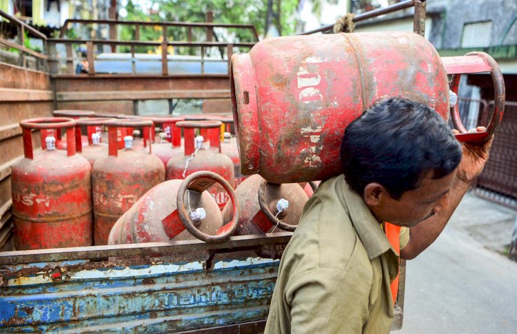 ​ഗ്യാസ് സിലിണ്ടർ ബുക്കിങ് ഇനി പഴയതുപോലെയല്ല മേയ് 1 മുതൽ പുതിയ നിബന്ധനകൾ പ്രാബല്യത്തിൽ