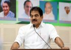 ​കെ.സി വേണുഗോപാലിനെ അനുകൂലിച്ചുള്ള ഫ്ലെക്സ് വെട്ടിലായി സിപിഎം നേതാവ് സിസിടിവി ദൃശ്യങ്ങൾ പുറത്ത്