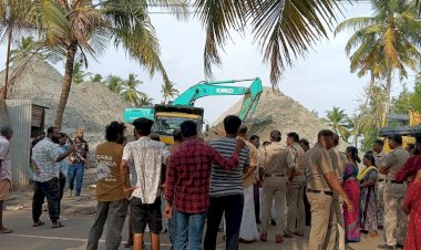 വേമ്പനാട് കായലിൽ അശാസ്ത്രീയ മണൽ ഖനനം തീരദേശവാസികൾ പ്രതിഷേധത്തിൽ
