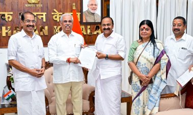 ​കേരളം യുഡിഎഫ് ഭരണത്തിലേക്ക് വി.ഡി. സതീശൻ തിങ്കളാഴ്ച സത്യപ്രതിജ്ഞ ചെയ്യും നിർണ്ണായക മുന്നണി യോഗം ഇന്ന്