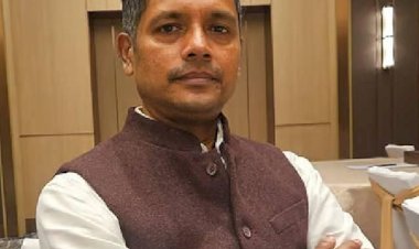 രത്തൻ യു. കേൽക്കറുടെ നിയമനം ഉപകാരസ്മരണ തിരഞ്ഞെടുപ്പ് വിശ്വാസ്യത തകർന്നെന്ന് സിപിഎം