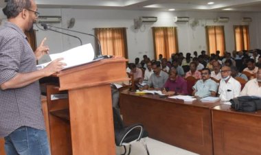 സ്ഥാനാർഥികളുടെ തെരഞ്ഞെടുപ്പ് ചെലവ് പത്രിക ഏജന്റുമാർക്ക് പരിശീലനം നൽകി കണക്കുകളിൽ വീഴ്ച വരുത്തിയാൽ കടുത്ത നടപടി