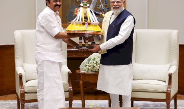 പ്രധാനമന്ത്രിയുമായും ധനമന്ത്രിയുമായും കൂടിക്കാഴ്ച നടത്തി മുഖ്യമന്ത്രി ദേശീയപാതയ്ക്കായി നൽകിയ 5,580 കോടി കടമെടുപ്പ് പരിധിയിൽ നിന്ന് ഒഴിവാക്കാൻ ആവശ്യം