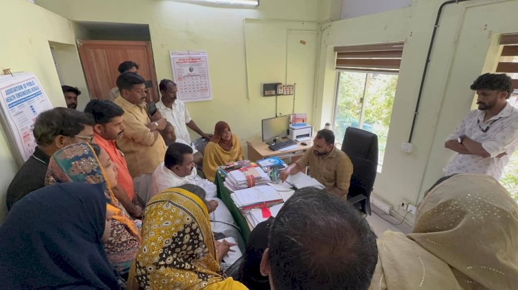 പായിപ്രയിൽ കുടിവെള്ളത്തിനായി ജനങ്ങൾ വലയുന്നു; വാട്ടർ അതോറിറ്റി ഓഫീസിലേക്ക് യു.ഡി.എഫ് സമരം