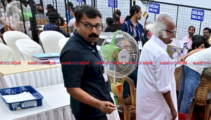 ​കണ്ണൂരിൽ ഇഞ്ചോടിഞ്ച് പോരാട്ടം വോട്ടെണ്ണൽ കേന്ദ്രത്തിൽ ആത്മവിശ്വാസത്തോടെ രാമചന്ദ്രൻ കടന്നപ്പള്ളി