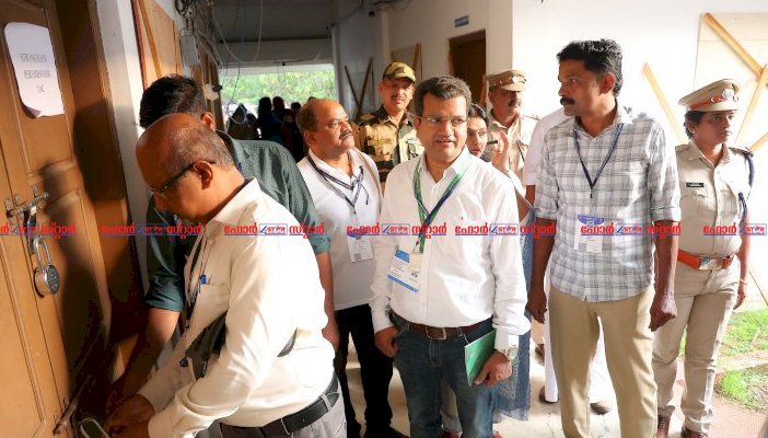 ​കേരളം വിധിനിർണ്ണയത്തിലേക്ക്സ്ട്രോങ്ങ് റൂമുകൾ തുറന്നു, ആദ്യ ഫലസൂചനകൾ ഉടൻ