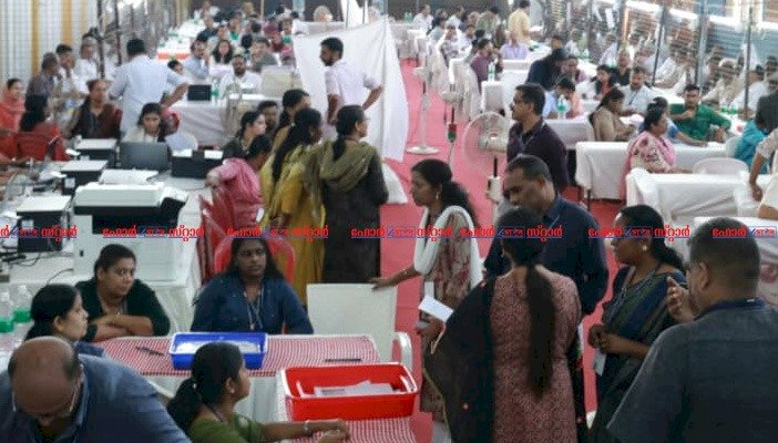 ​കോതമംഗലം എം.എ കോളേജിൽ വോട്ടെണ്ണൽ ആരംഭിച്ചു; ആദ്യ സൂചനകളിൽ യു.ഡി.എഫിന് മുന്നേറ്റം
