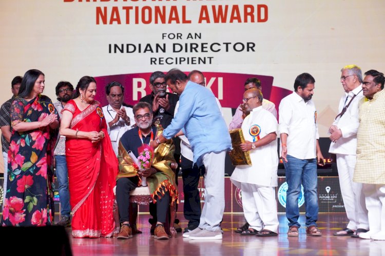 ദാസരി നാരായണ റാവു ദേശീയ പുരസ്‌കാരം ആർ. ബാൽക്കിക്ക് തെലുങ്ക് ചലച്ചിത്ര ലോകത്ത് സംവിധായക ദിനം ആഘോഷിച്ചു