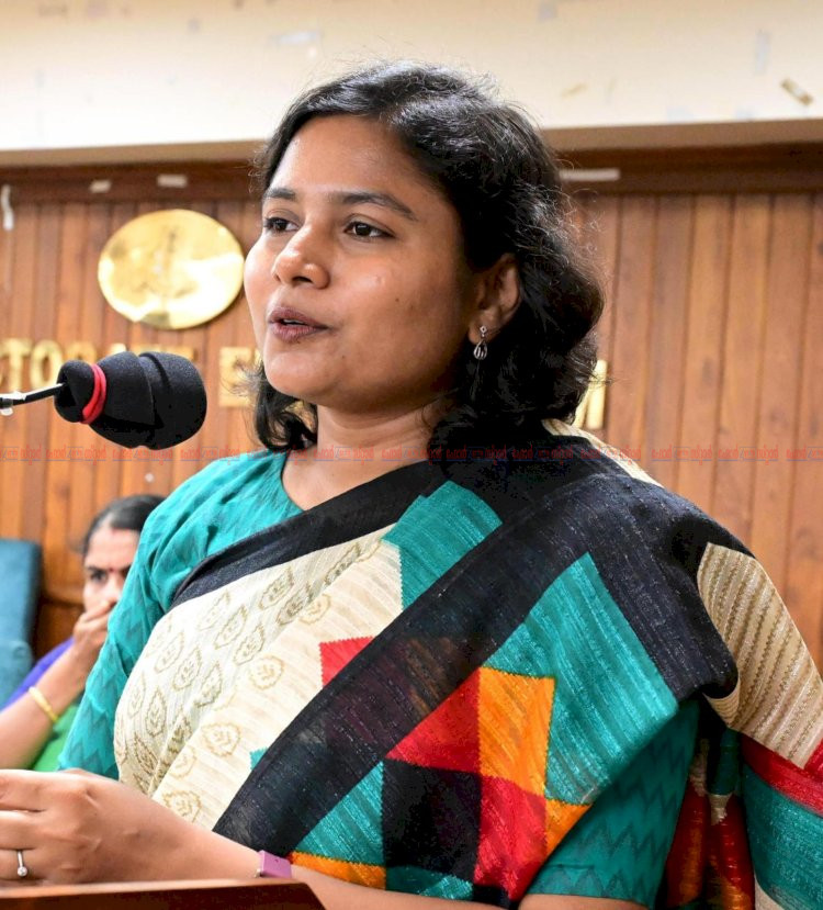 ​സെൻസസ് 2026: കേരളത്തിൽ നടപടികൾ തുടങ്ങുന്നു പൊതുജനങ്ങൾ സഹകരിക്കണമെന്ന് ജില്ലാ കളക്ടർ