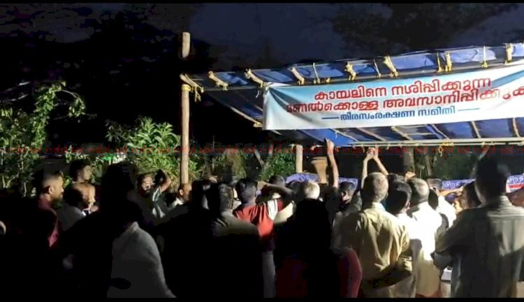 സമരം അടിച്ചമർത്താൻ നീക്കം? പള്ളിപ്പുറത്ത് സമരപ്പന്തലിൽ പോലീസും ജനങ്ങളും മുഖാമുഖം