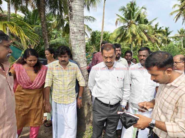 വേമ്പനാടിനെ കാക്കാൻ കൈകോർത്ത് നാട് അശാസ്ത്രീയ ട്രഡ്ജിങ്ങിനെതിരായ ജനകീയ സമരത്തിന് വിജയം.