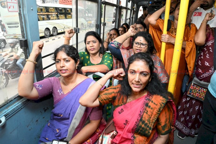 കെ.എസ്.ആർ.ടി.സി സൗജന്യ യാത്ര വാഗ്ദാനം ലംഘിച്ച യുഡിഎഫ് സർക്കാരിനെതിരെ മഹിളാ മോർച്ചയുടെ സംസ്ഥാന വ്യാപക പ്രതിഷേധം