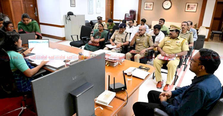 ​വൈറ്റിലയിലെ ട്രാഫിക് കുരുക്കഴിക്കാൻ ഒന്നരക്കോടിയുടെ പദ്ധതി ജൂലൈ 30 നകം പൂർത്തിയാക്കാൻ കളക്ടറുടെ കർശന നിർദ്ദേശം