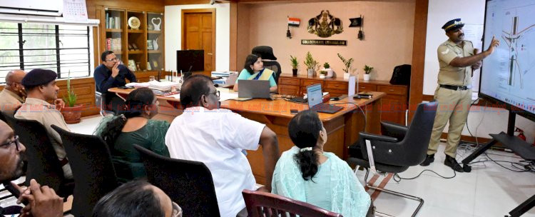 ​വൈറ്റിലയിലെ ട്രാഫിക് കുരുക്കഴിക്കാൻ ഒന്നരക്കോടിയുടെ പദ്ധതി ജൂലൈ 30 നകം പൂർത്തിയാക്കാൻ കളക്ടറുടെ കർശന നിർദ്ദേശം