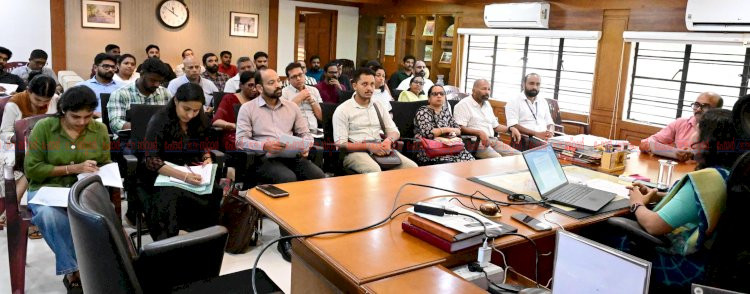 ​ആലുവ പാലസ് മുതൽ ഫോർട്ട് കൊച്ചി വരെ ജില്ലയിലെ ടൂറിസം പദ്ധതികൾ നിശ്ചിത സമയത്തിനകം പൂർത്തിയാക്കാൻ കളക്ടറുടെ ഉത്തരവ്
